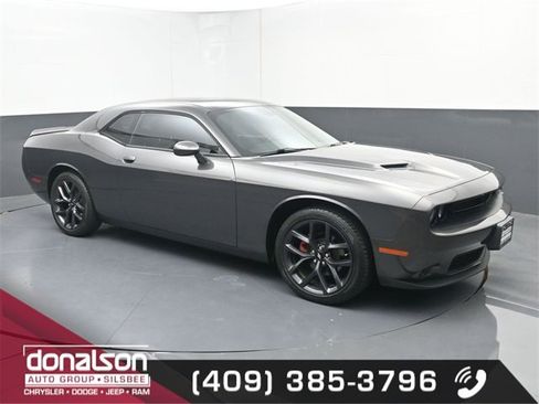 Used 2019 Dodge Challenger SXT w/ Blacktop Package image 1