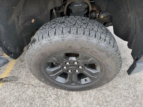 Used 2019 Chevrolet Silverado 1500 LT w/ All Star Edition image 34