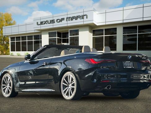 Used 2024 BMW 430i Convertible image 3