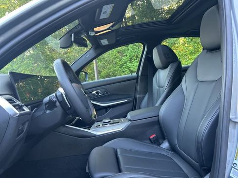 Used 2025 BMW 330i Sedan RWD image 23