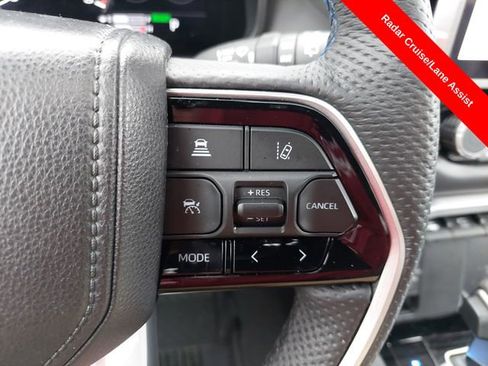 Certified 2025 Toyota Sequoia Platinum image 35