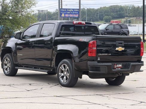 Used 2017 Chevrolet Colorado Z71 AWD/4WD image 5