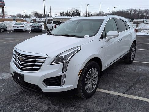 Used 2019 Cadillac XT5 Luxury image 3