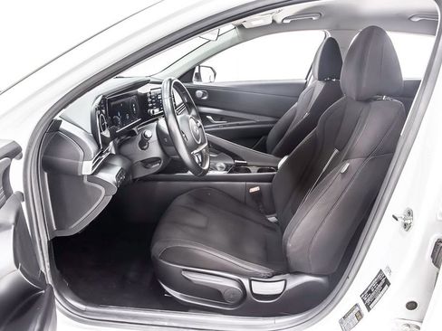 Used 2021 Hyundai Elantra SEL w/ Convenience Package image 24