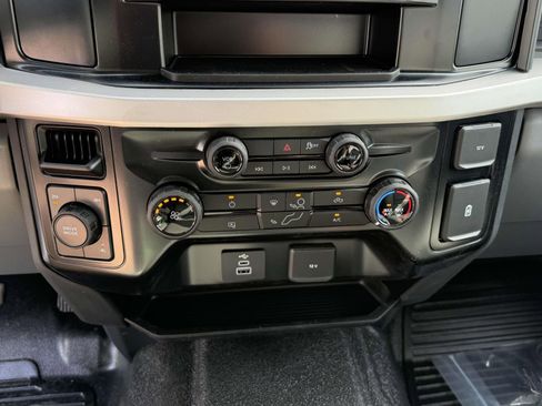 New 2025 Ford F550 4x4 Crew Cab Super Duty image 16