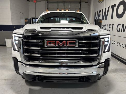 New 2025 GMC Sierra 2500 SLE w/ Preferred Package image 34
