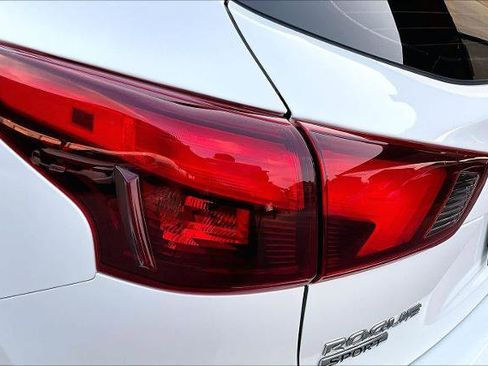 Certified 2019 Nissan Rogue Sport S image 27