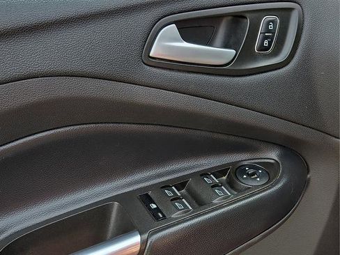 Used 2019 Ford Escape SEL image 23