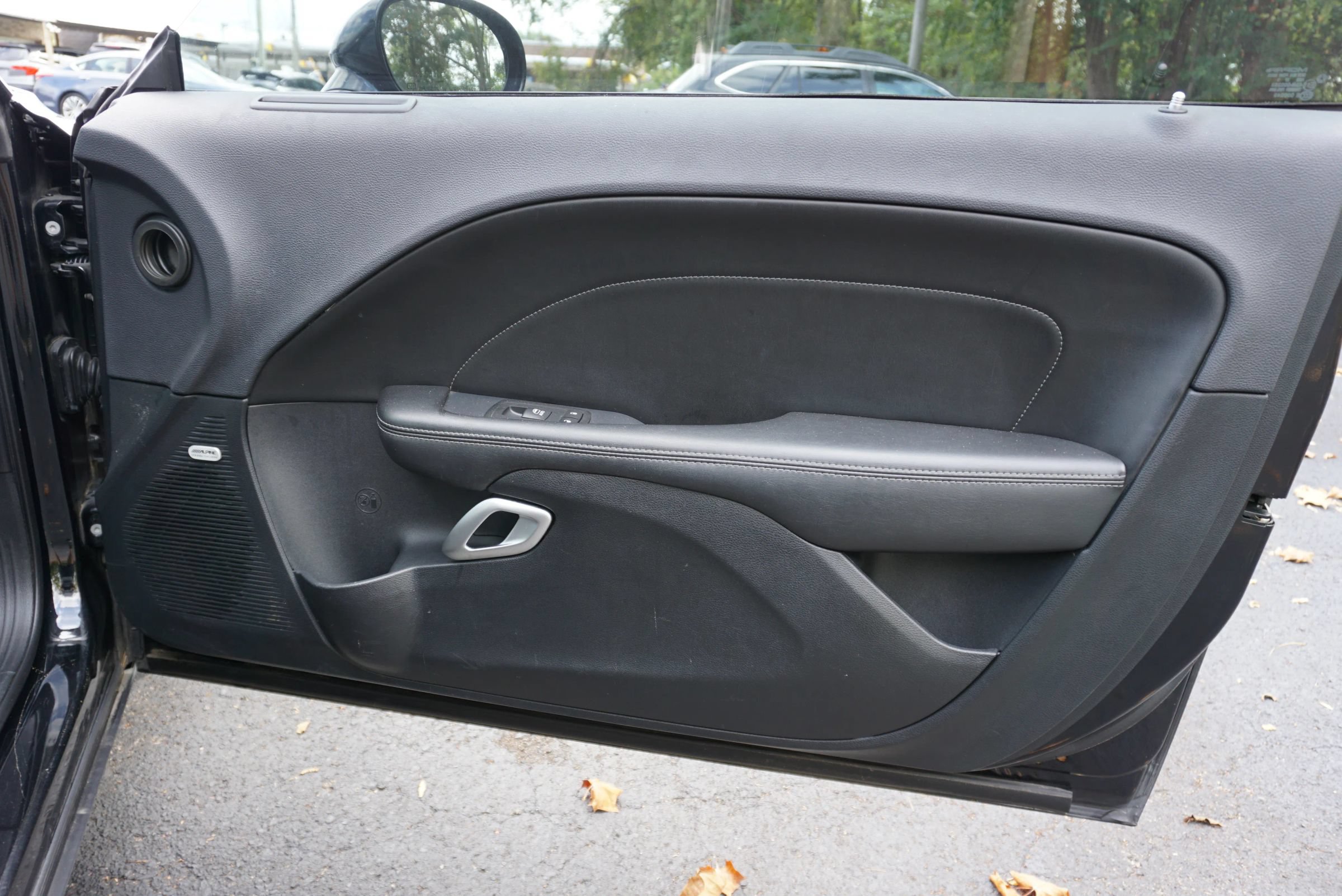 Used 2016 Dodge Challenger R/T Scat Pack w/ Leather Interior Group RWD image 11