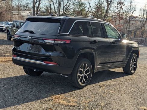 New 2025 Jeep Grand Cherokee Limited image 3