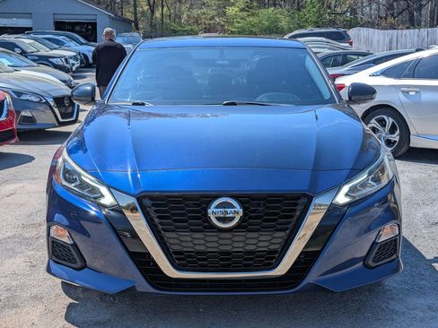 Used 2019 Nissan Altima 2.5 SR w/ SR Premium Package image 2
