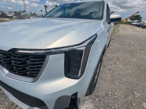 New 2026 Kia Sorento LX FWD image 10