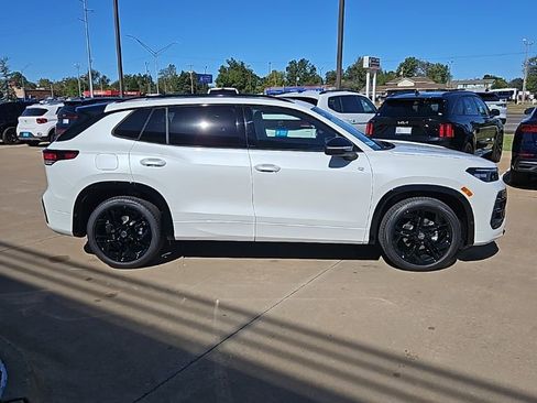 New 2026 Volkswagen Tiguan SE R-Line FWD image 4