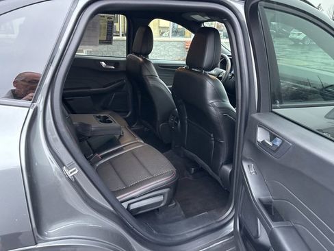 Used 2023 Ford Escape ST-Line w/ Tech Pack #1 image 11