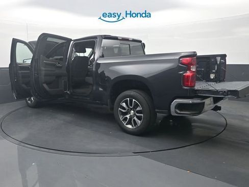 Used 2022 Chevrolet Silverado 1500 LT w/ Convenience Package II RWD image 38