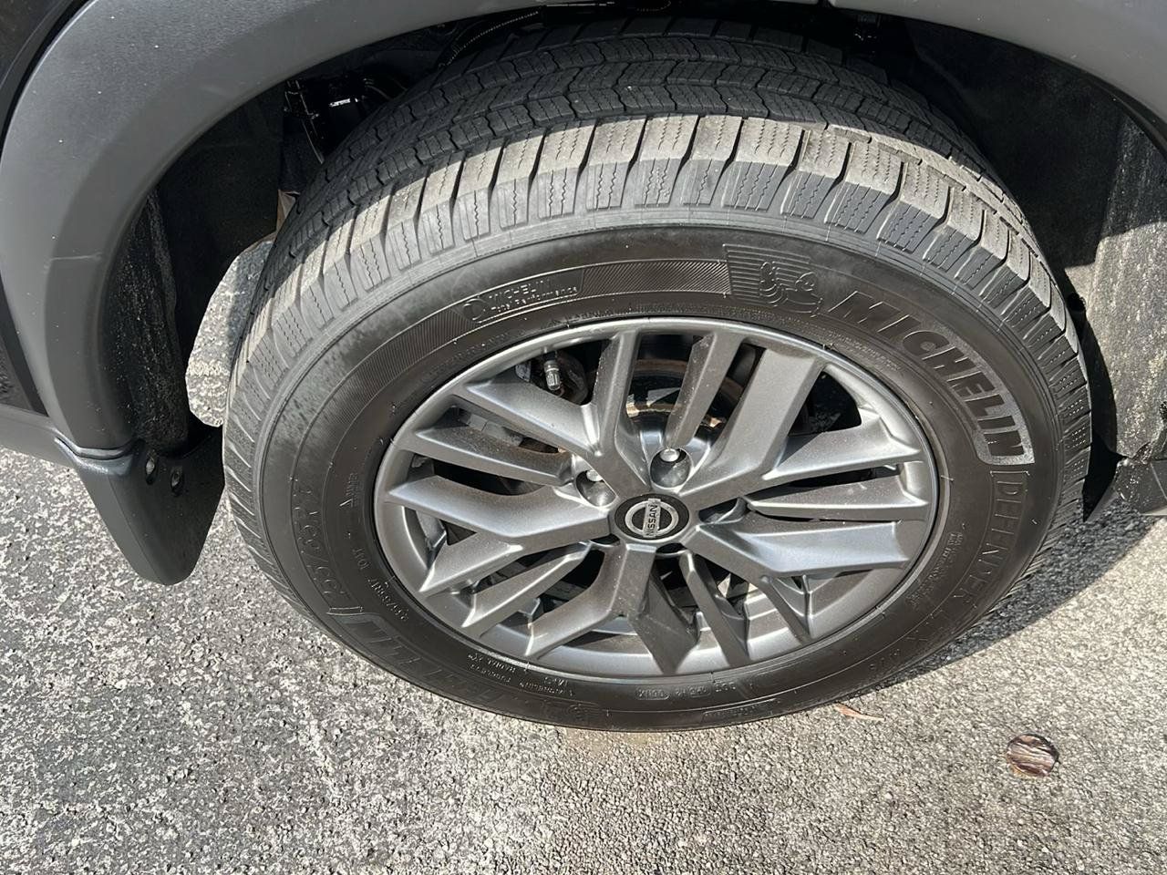 Used 2021 Nissan Rogue S AWD/4WD image 23