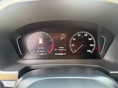 Certified 2025 Honda Pilot Sport image 15