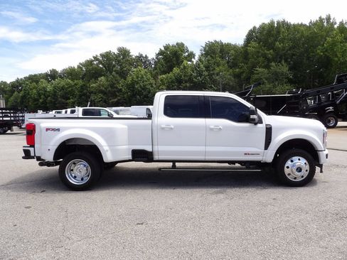 Used 2026 Ford F450 Platinum AWD/4WD image 9