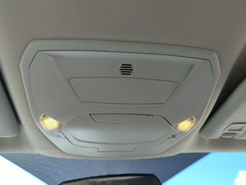 Used 2017 Ford Escape SE w/ Equipment Group 201A image 19