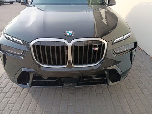 Certified 2025 BMW X7 M60i image 3