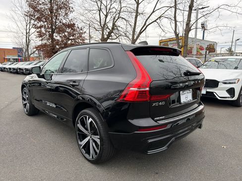 Certified 2024 Volvo XC60 T8 Ultimate w/ Protection Package Premier image 23