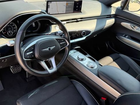 Used 2025 Genesis GV70 3.5T Sport AWD/4WD image 12