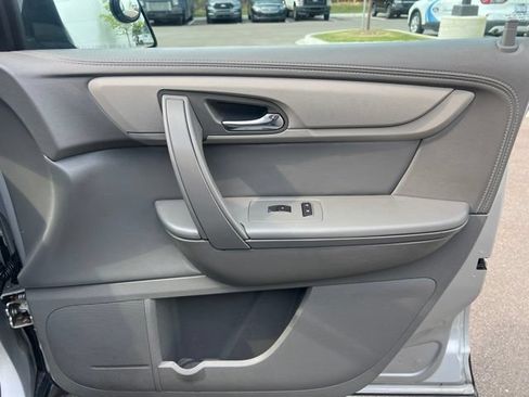 Used 2016 Chevrolet Traverse LS AWD/4WD image 10