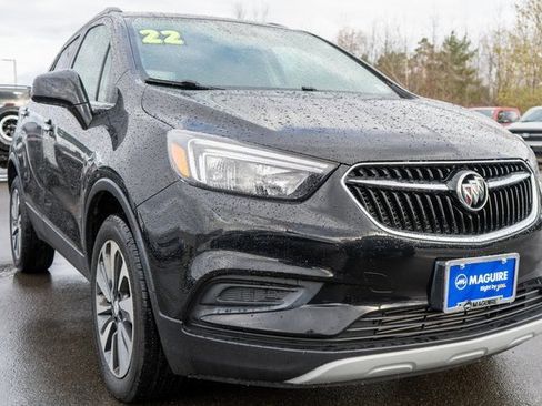 Used 2022 Buick Encore Preferred w/ Safety Package image 4