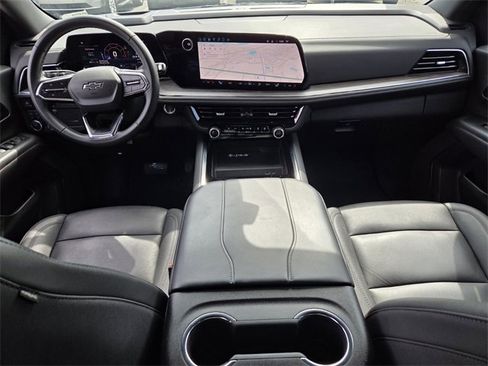 Certified 2025 Chevrolet Suburban Z71 image 17