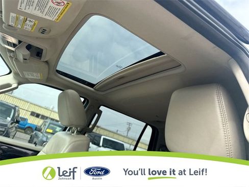 Used 2017 Lincoln Navigator L Select image 20