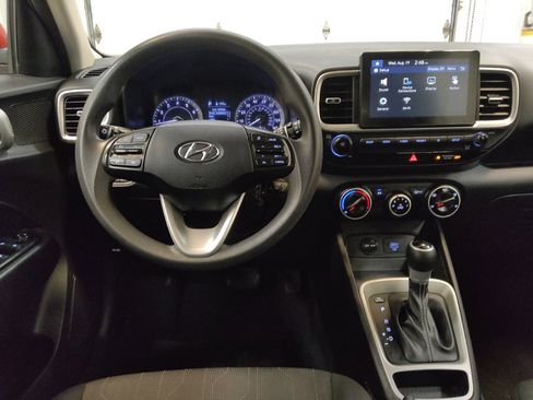 Used 2021 Hyundai Venue SE FWD image 22