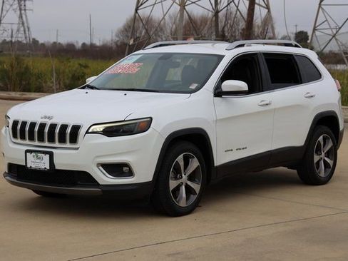 Used 2020 Jeep Cherokee Limited image 3