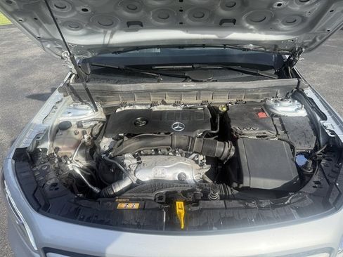 Used 2022 Mercedes-Benz GLB 250 4MATIC image 6