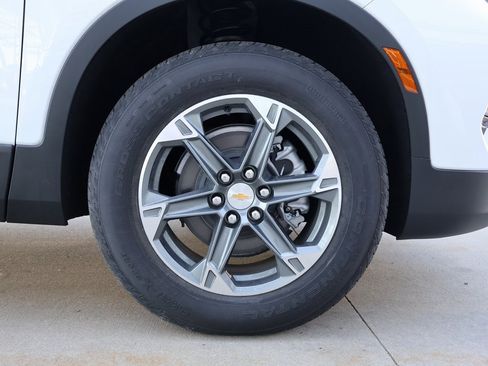 New 2025 Chevrolet Blazer LT image 41