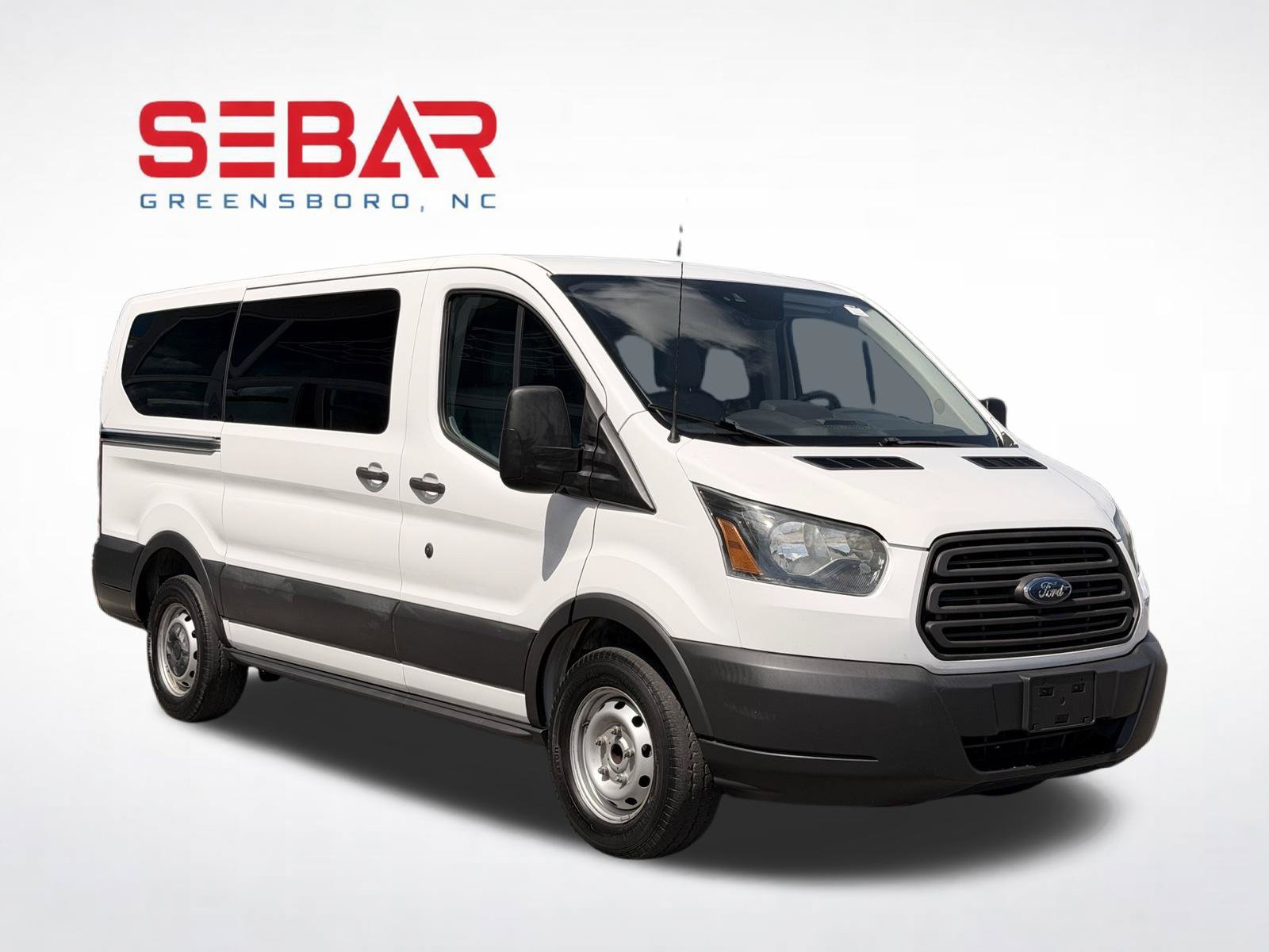 Used 2016 Ford Transit 150 XL RWD image 3