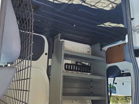 Used 2011 Ford Transit Connect XLT image 10