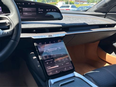 Used 2025 Lucid Air Grand Touring AWD/4WD image 17