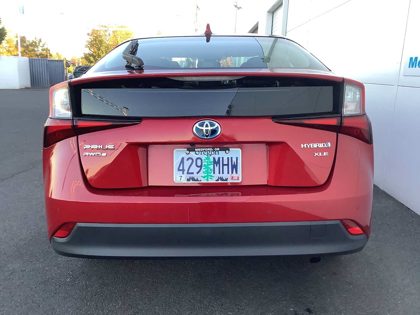 Used 2020 Toyota Prius XLE w/ Advanced Technology Package AWD/4WD image 5