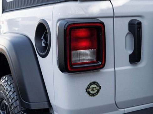 New 2026 Jeep Wrangler Unlimited Sport image 36