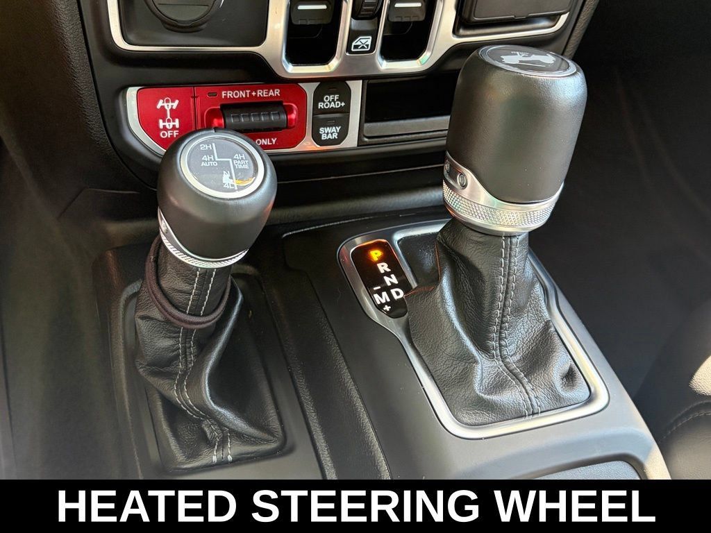 Used 2025 Jeep Wrangler Unlimited Rubicon AWD/4WD image 19