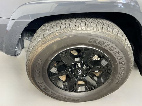 Used 2024 Toyota 4Runner SR5 Premium w/ Moonroof Package AWD/4WD image 13