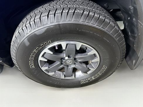 Used 2014 Nissan Xterra PRO-4X w/ Pro-4x Leather Package image 11