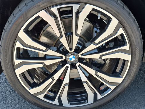Used 2026 BMW X7 M60i AWD/4WD image 13