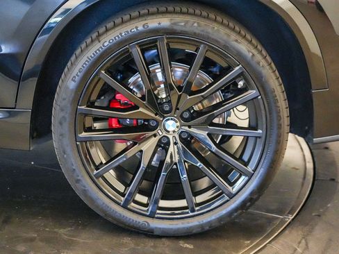 Certified 2024 BMW X5 xDrive40i w/ M Sport Package AWD/4WD image 11