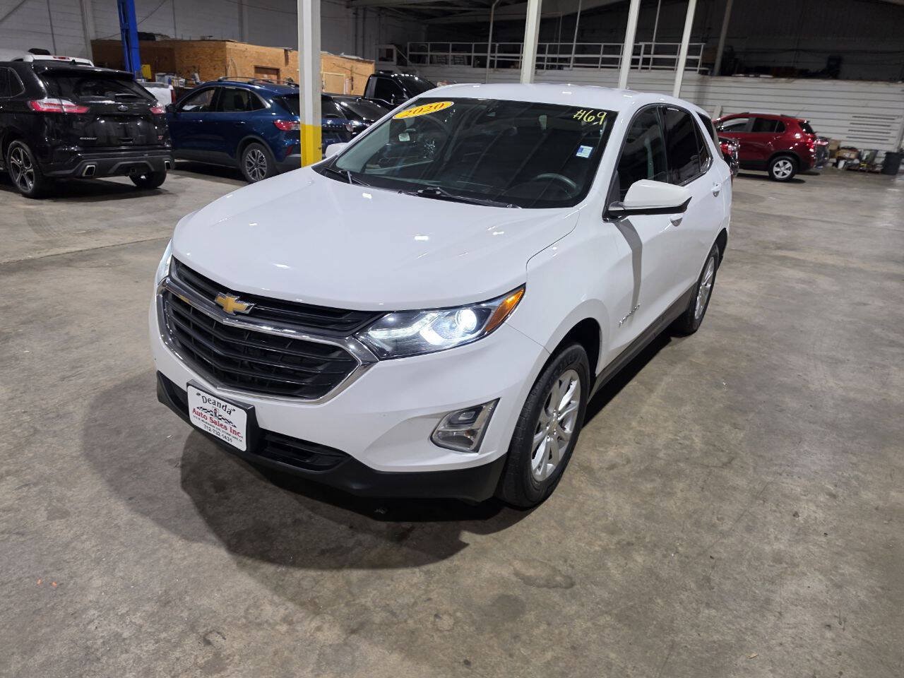 Used 2020 Chevrolet Equinox LT AWD/4WD image 2