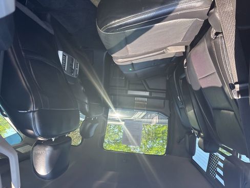 Used 2017 Ford F250 Lariat w/ Chrome Package AWD/4WD image 16
