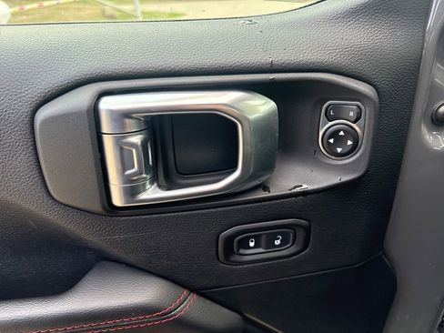 Used 2021 Jeep Wrangler Unlimited Rubicon w/ LED Lighting Group AWD/4WD image 14