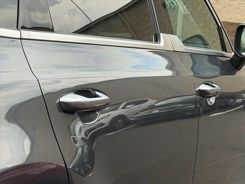 Used 2024 Kia Telluride S AWD/4WD image 12