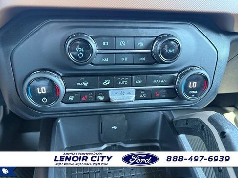Used 2024 Ford Bronco Outer Banks AWD/4WD image 26