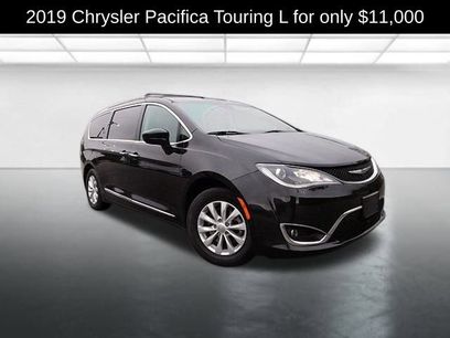 Used 2019 Chrysler Pacifica Touring-L